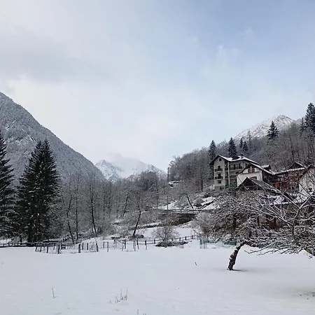 Chalet Case Delle Lobbie Ceppo Morelli Exterior photo